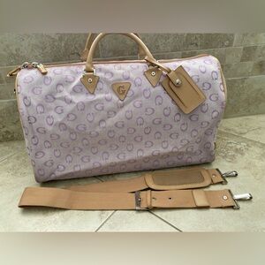 GUESS DUFFEL BAG
Ultra rare luggage piece-Lilac Lavender & Beige color